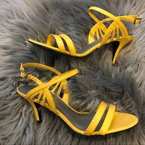 Yellow heels SIZE 9.5